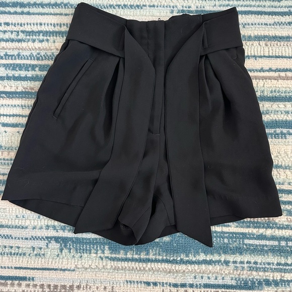H&M Black Women's Shorts - Picture 1 of 3